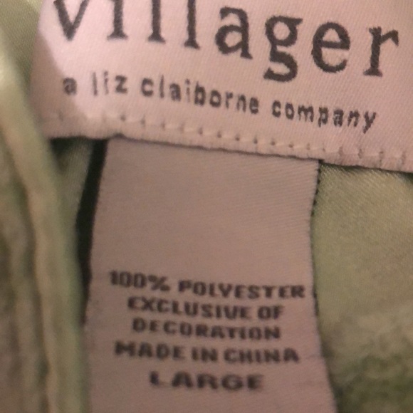 Group of flannel pajamas. Size large. In good pre-love/pre-worn condition. - Picture 6 of 6